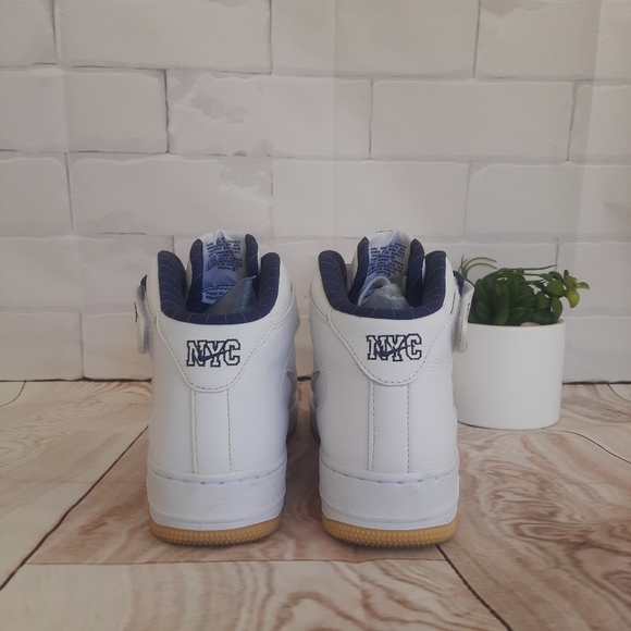 Nike Air Force 1 Mid Jewel QS “NYC - Yankees”- Mens size 9.5 - Picture 4 of 8